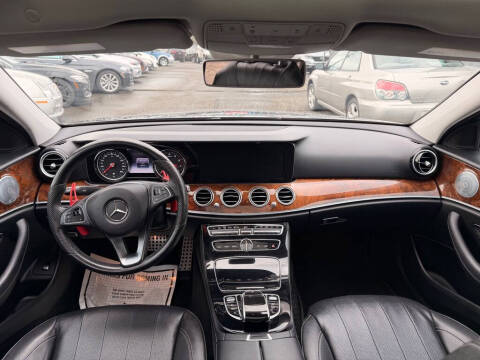 2017 Mercedes-Benz E-Class E 300