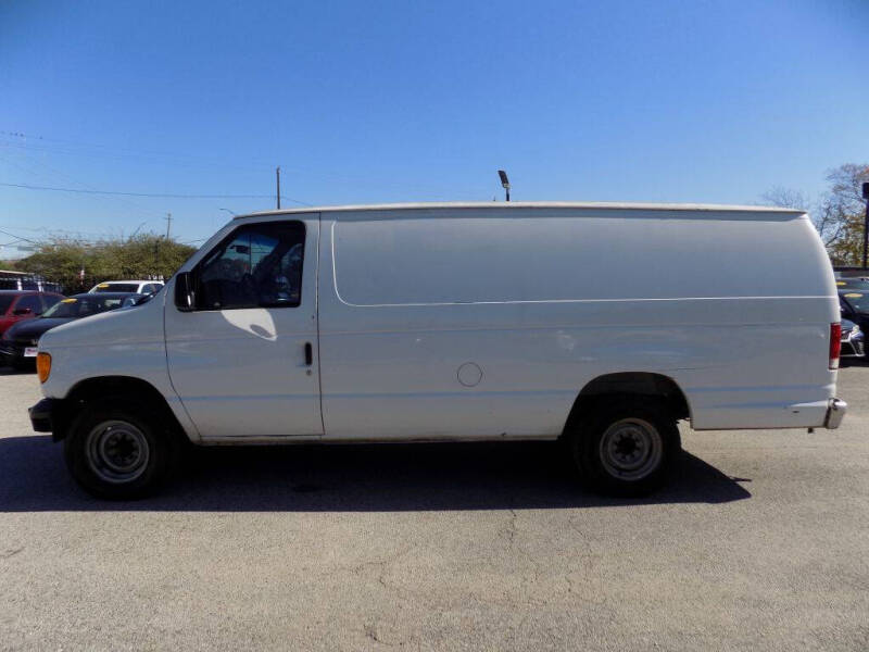 2005 Ford E-Series E-250