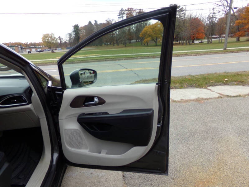 2018 Chrysler Pacifica Touring L