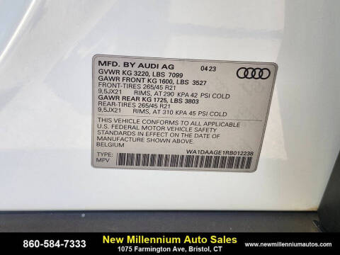 2024 Audi Q8 Sportback e-tron quattro Prestige S line