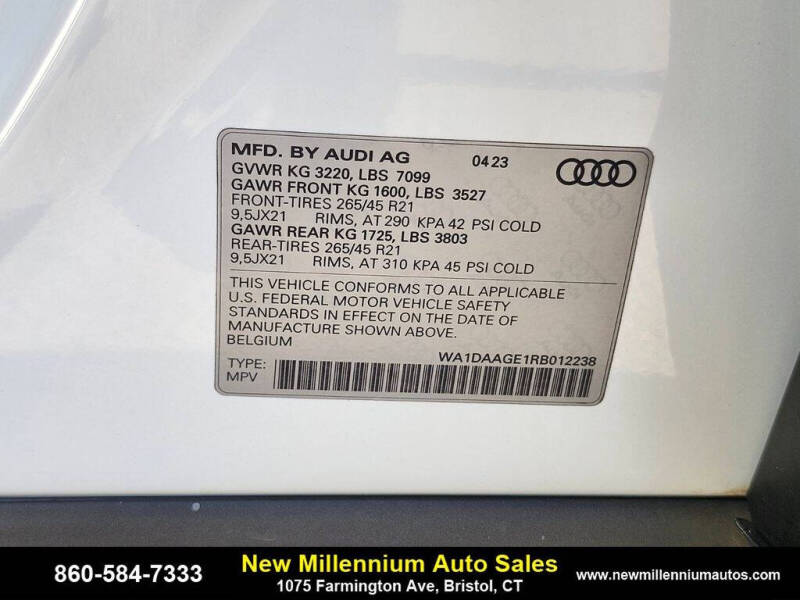 2024 Audi Q8 Sportback e-tron quattro Prestige S line