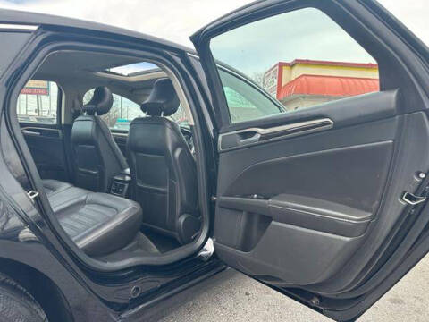 2016 Ford Fusion SE