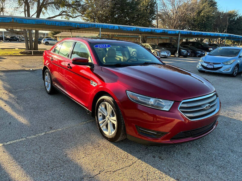 2015 Ford Taurus SEL