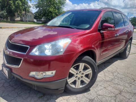 2009 Chevrolet Traverse for sale at Car Castle in Zion IL