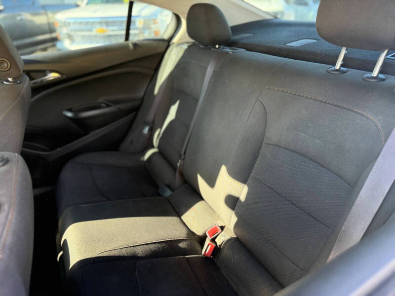 2017 Chevrolet Cruze LS Auto