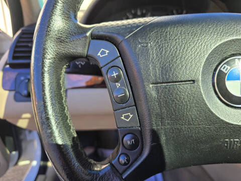 2004 BMW 3 Series 325i