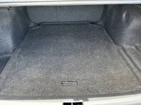 2018 Volkswagen Passat 2.0T SE