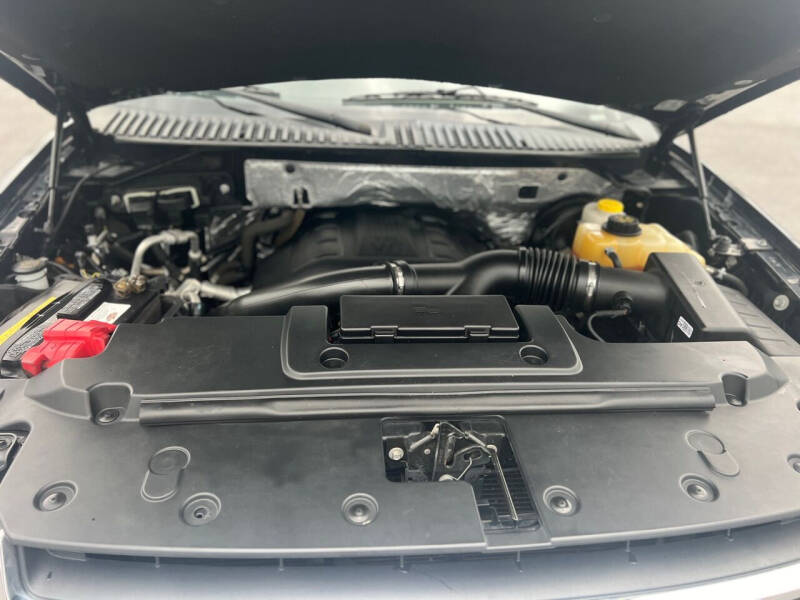 2017 Ford Expedition EL XLT