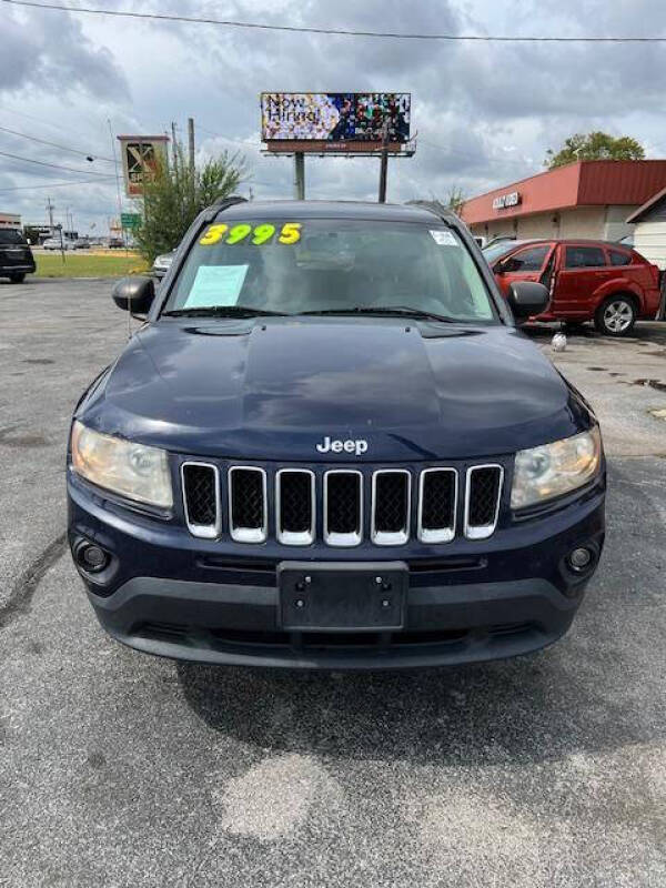 2012 Jeep Compass Sport photo 2