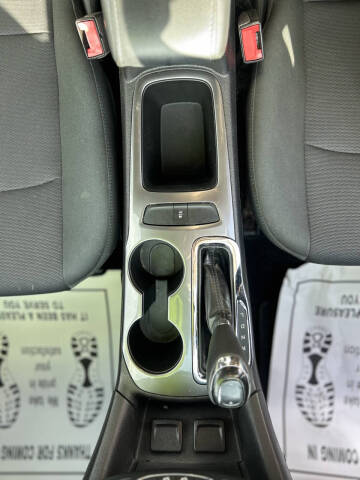 2017 Chevrolet Cruze LT Auto