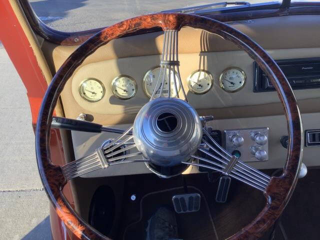 1937 Studebaker DICTATOR