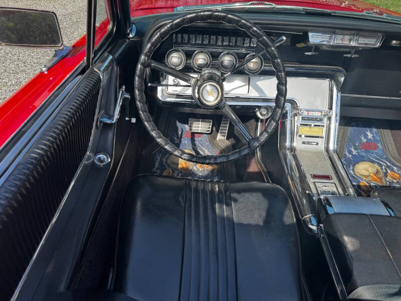 1964 Ford Thunderbird