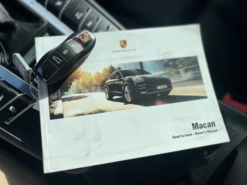 2018 Porsche Macan
