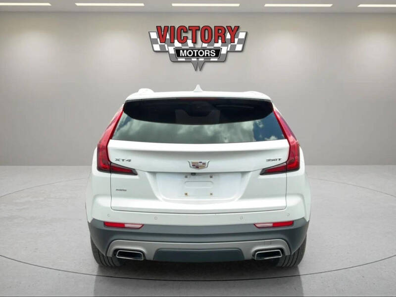 2022 Cadillac XT4 Premium Luxury