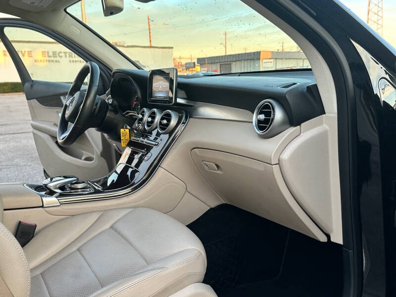 2016 Mercedes-Benz GLC GLC 300