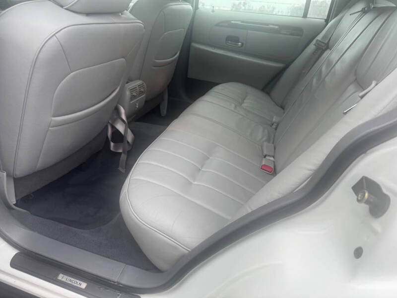 1998 Lincoln Town Car Executive