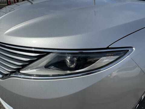 2016 Lincoln MKZ