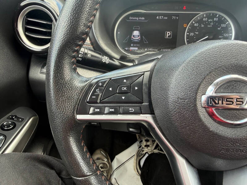 2019 Nissan Kicks SR