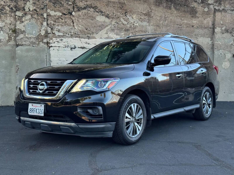 2020 Nissan Pathfinder S