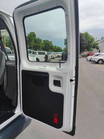 2013 Ford E-Series E-350 SD XL