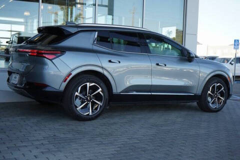 2025 Chevrolet Equinox EV LT 2