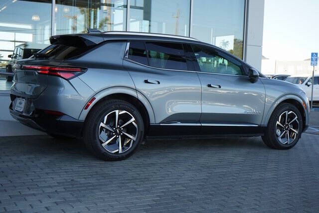 2025 Chevrolet Equinox EV LT 2