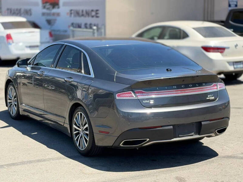 2017 Lincoln MKZ Premiere
