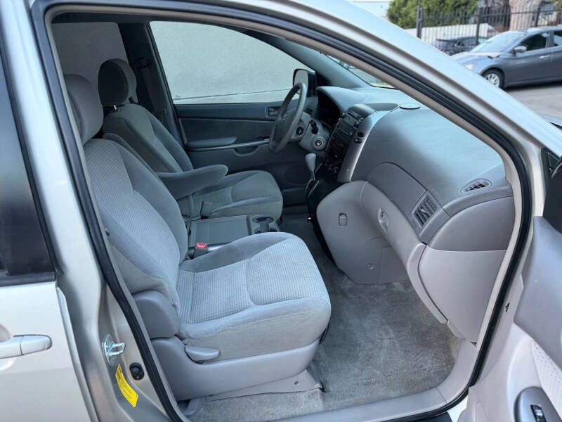 2006 Toyota Sienna