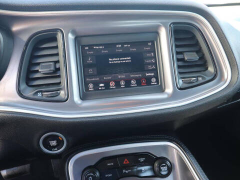 2021 Dodge Challenger SXT