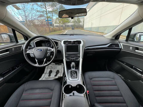 2016 Ford Fusion SE