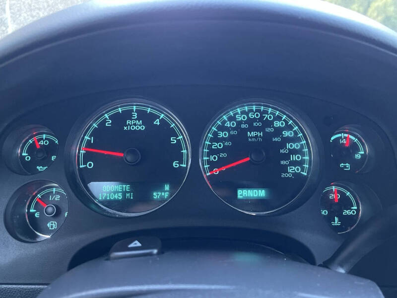 2012 Chevrolet Suburban LS