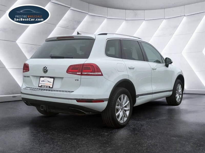 2017 Volkswagen Touareg V6 Sport