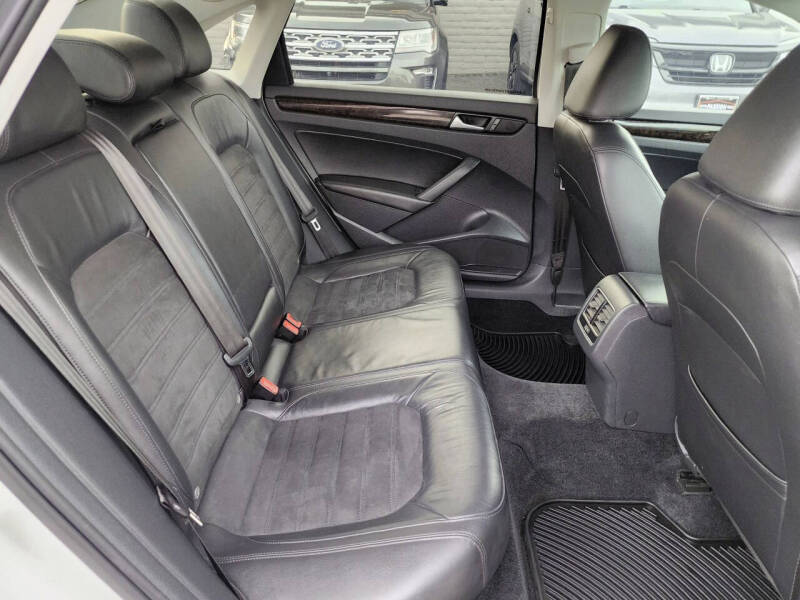 2015 Volkswagen Passat 2.0L TDI SEL Premium