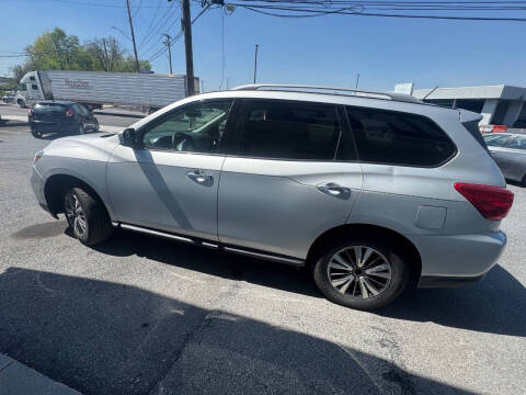 2018 Nissan Pathfinder SL