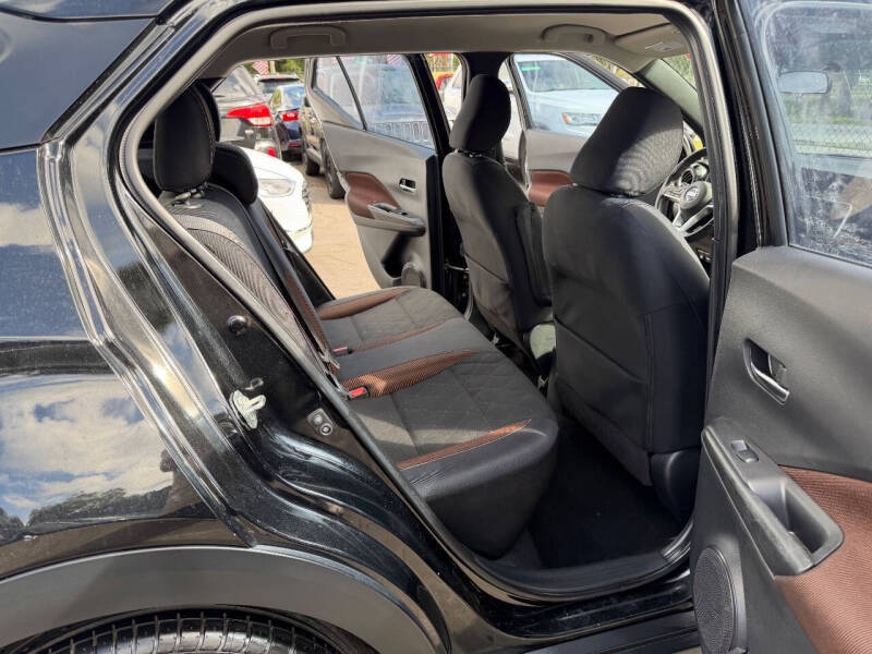 2018 Nissan Kicks SR