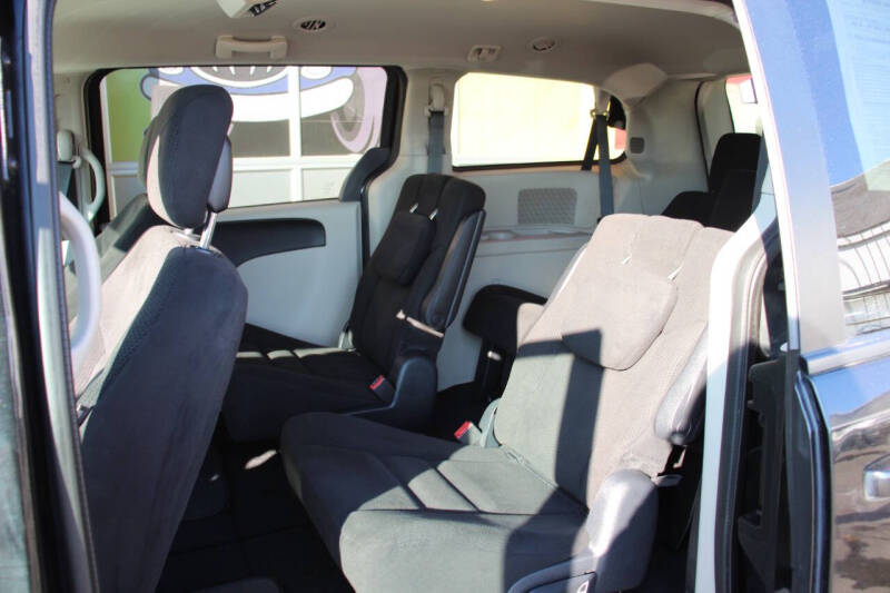 2014 Dodge Grand Caravan SE 30th Anniversary