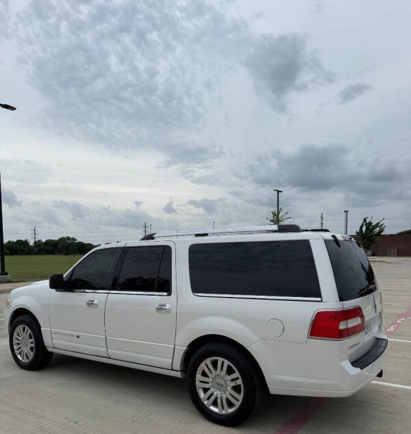 2012 Lincoln Navigator L