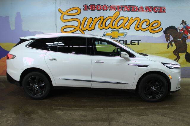 2024 Buick Enclave Essence