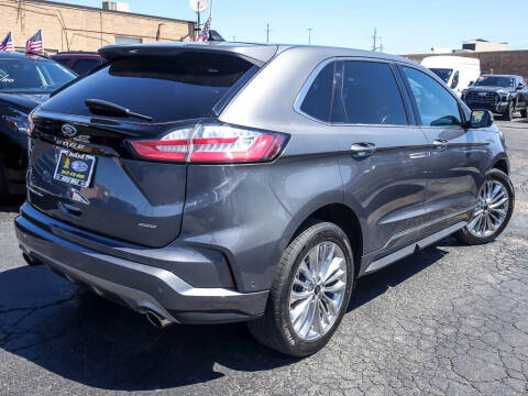 2023 Ford Edge Titanium