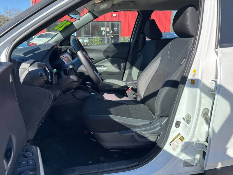 2020 Nissan Kicks SV