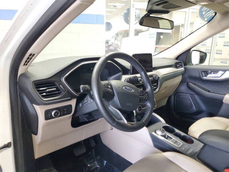 2020 Ford Escape SEL