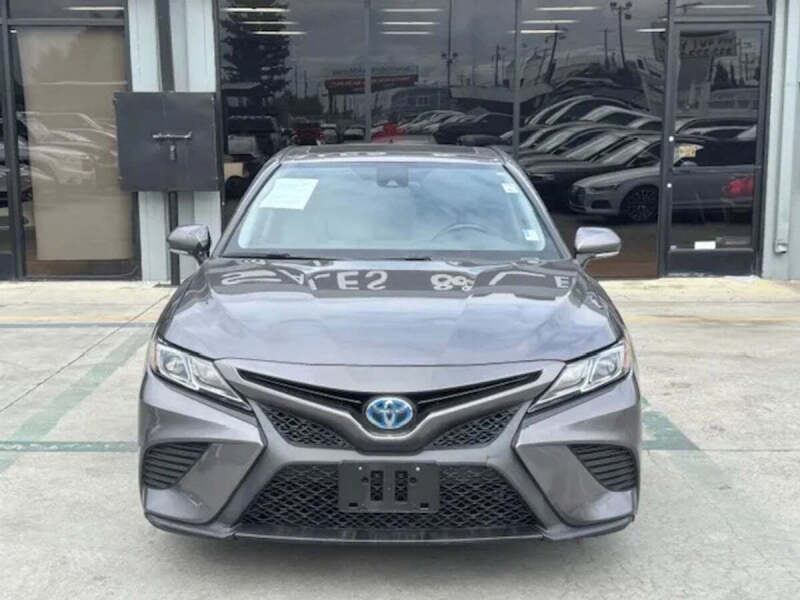 2019 Toyota Camry Hybrid