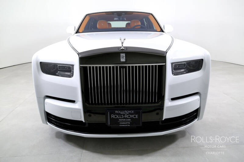 2024 Rolls-Royce Phantom EWB