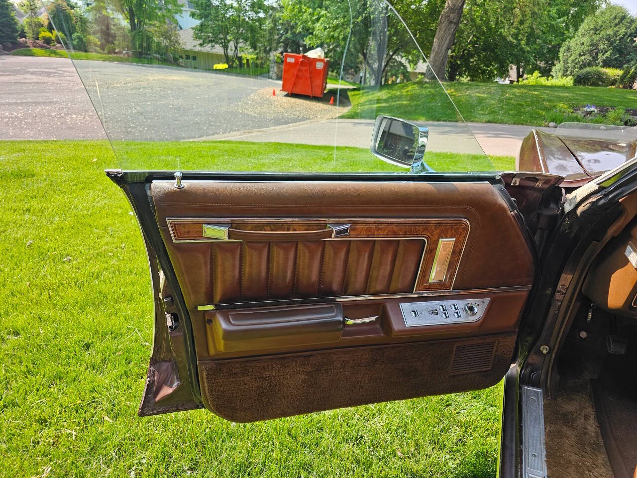 1978 Ford Country Squire 104