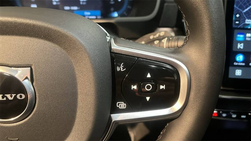 2025 Volvo XC90 B6 Plus Bright Theme 7P