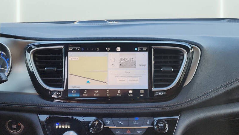 2025 Chrysler Pacifica Plug-In Hybrid Pinnacle