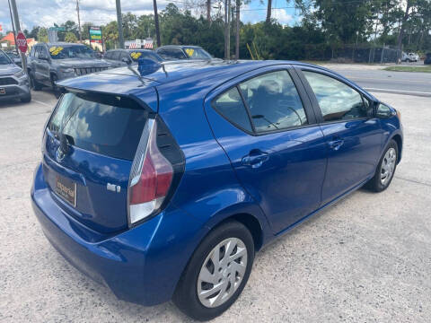 2015 Toyota Prius c One