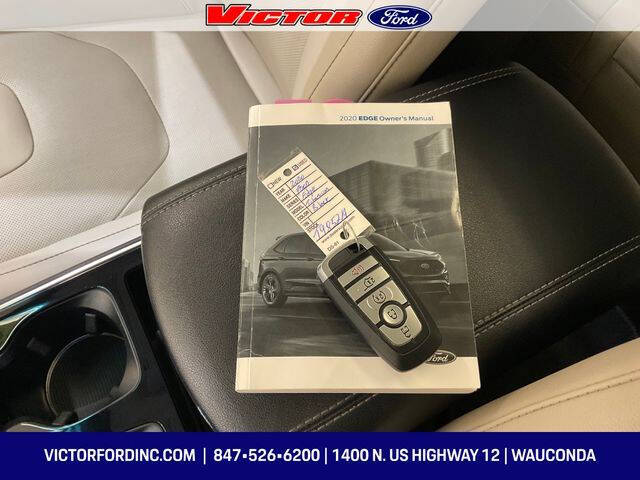 2020 Ford Edge Titanium