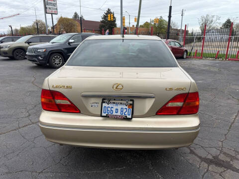 2002 Lexus LS 430