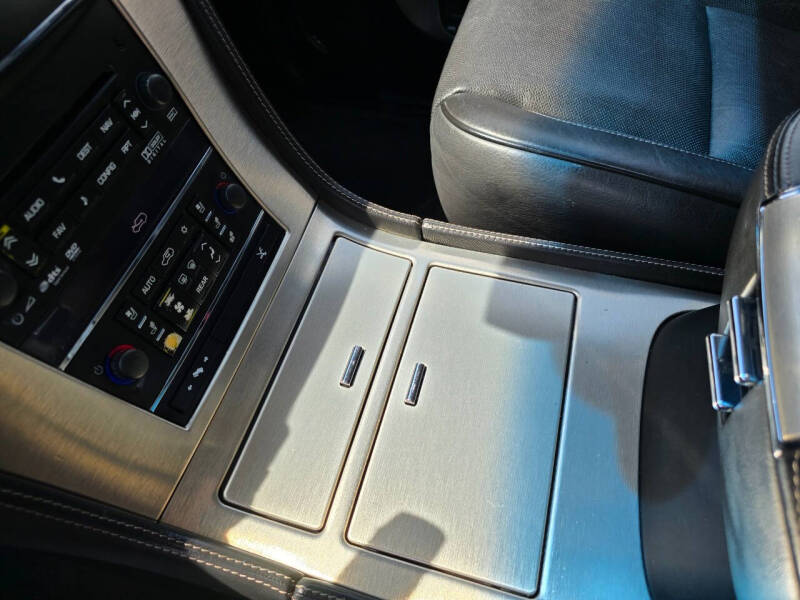 2014 Cadillac Escalade Platinum